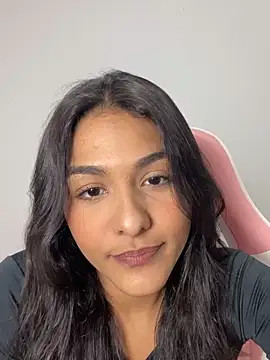 Snapshot of Laurapocahontas chatting on November 27, 6:54 pm Laurapocahontas online show from November 27, 6:54 pm