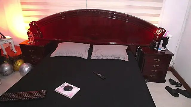 jacko Charlotte online show from December 15, 8:35 pm