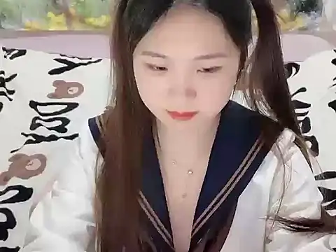 Snapshot of Poppy13 chatting on November 27, 1:13 pm Poppy13 online show from November 27, 1:13 pm