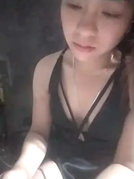 tieutam122 online show from March 4, 10:49 pm