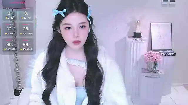 Snapshot of Persephone_2025 chatting on December 14, 5:18 pm Persephone 2025 online show from December 14, 5:18 pm