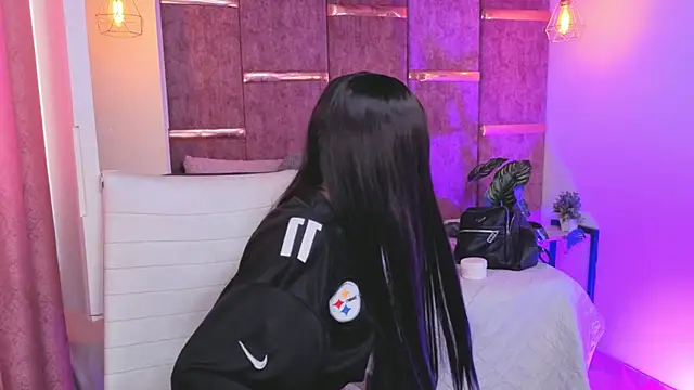 amberthangelss online show from December 17, 2:45 pm