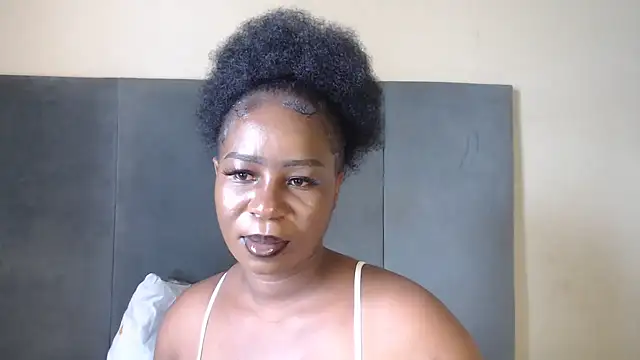 Chocolatebae86 online show from March 3, 7:36 am