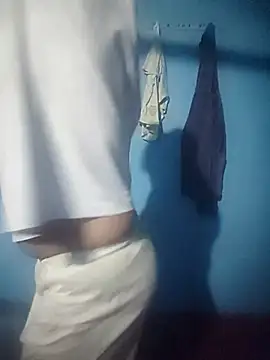 Juliekhan 98 online show from December 3, 4:38 pm