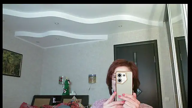 Kelly Flurr online show from January 8, 12:18 pm