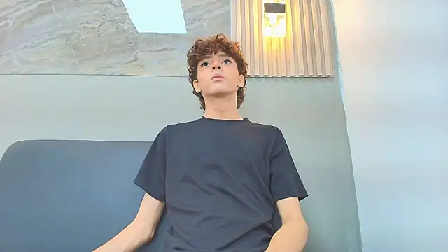 CRISS ALLEN1 online show from February 5, 12:43 pm