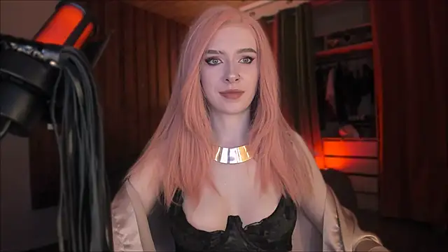 Mistress Iris online show from December 4, 6:27 pm