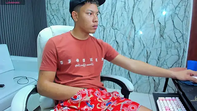 marcus 20 online show from December 1, 1:49 pm