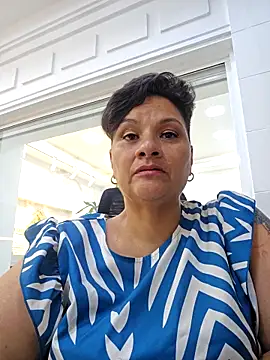 LILIANAJARAMILLO online show from December 3, 10:41 pm