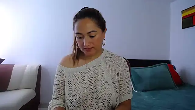 ximenaxcite19 online show from February 25, 1:32 pm