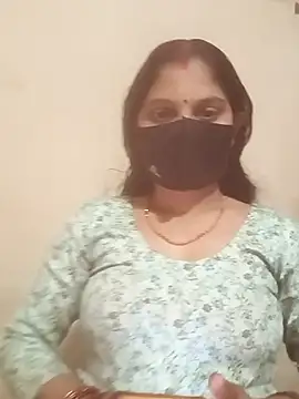 Pooja bhabhi00 online show from January 12, 3:39 pm