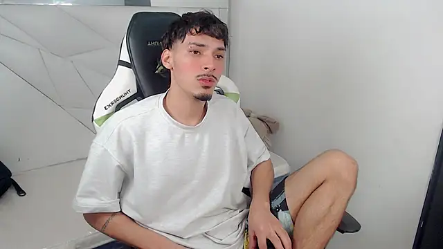 Yankeee  online show from November 26, 4:13 am