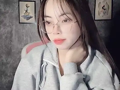 Snapshot of Aria5999 chatting on December 1, 9:20 pm Aria5999 online show from December 1, 9:20 pm