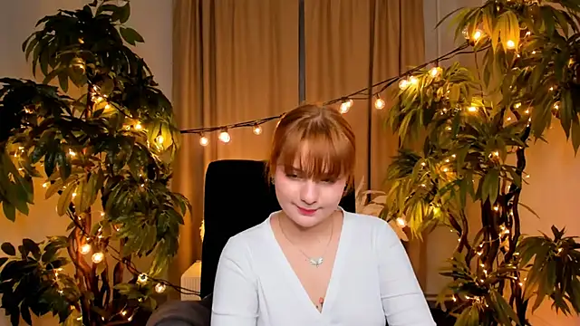 Snapshot of AsiaBritney chatting on November 27, 1:24 pm AsiaBritney online show from November 27, 1:24 pm