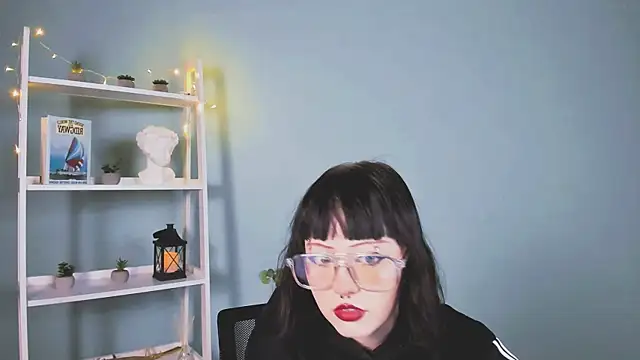 Snapshot of mira_cool_ chatting on November 30, 9:24 am mira cool online show from November 30, 9:24 am