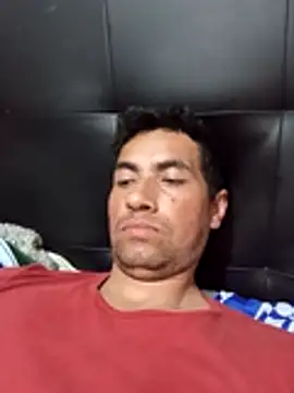 Snapshot of zeusdiosd chatting on December 16, 11:32 pm zeusdiosd online show from December 16, 11:32 pm