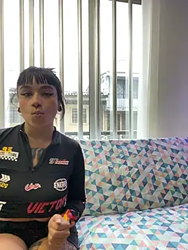 Alana Arang online show from November 28, 7:16 pm