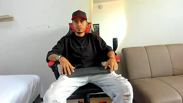 MatthewCullen online show from December 21, 7:21 pm