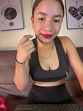 ZoeyFierce online show from February 13, 1:07 pm