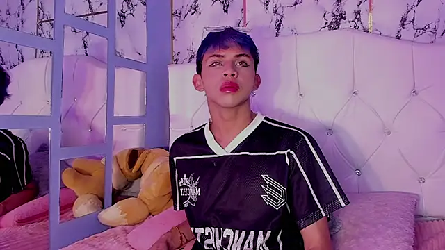 Prince Apolo online show from December 4, 7:55 pm