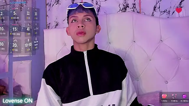 Prince Apolo online show from December 5, 8:49 pm