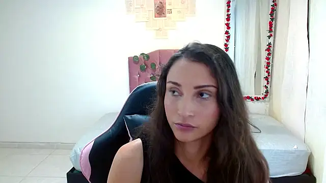 scarlet160920 online show from December 1, 7:30 pm