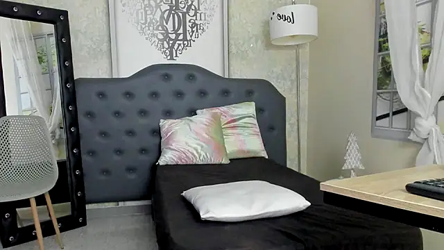 Snapshot of brian_tattoo chatting on November 30, 5:00 am brian tattoo online show from November 30, 5:00 am