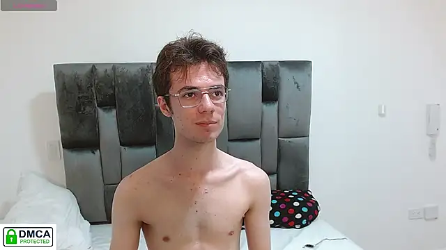 SaccharineSin online show from November 28, 1:41 am