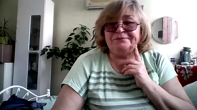 Snapshot of rekelme chatting on February 17, 12:59 pm rekelme online show from February 17, 12:59 pm