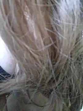 Snapshot of Miss_Mansi chatting on December 4, 1:31 pm Miss Mansi online show from December 4, 1:31 pm