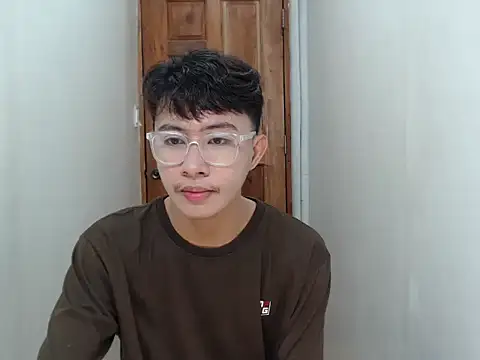 asiantwink0000 online show from December 21, 4:08 am