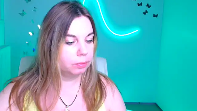 Snapshot of Amanda_Swannn chatting on December 2, 6:41 am Amanda Swannn online show from December 2, 6:41 am