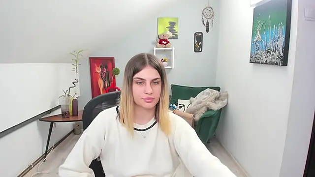 SarahOwenn online show from November 28, 12:41 pm