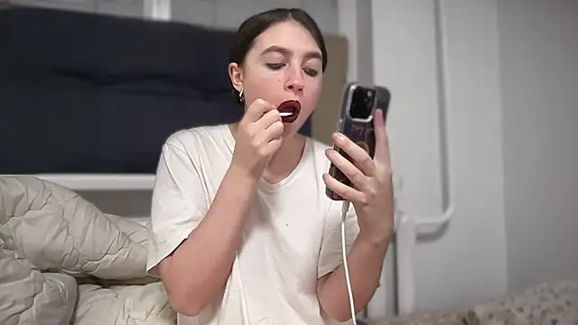 Aphr0ditee online show from March 11, 7:31 pm