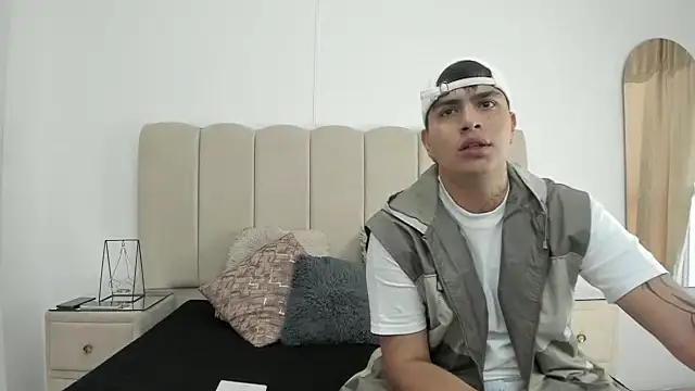 TomasANDalejo online show from December 1, 12:43 pm