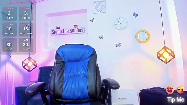 Hot Darliing online show from January 16, 2:54 pm