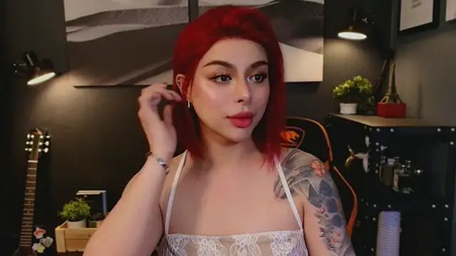 Kim Kaye online show from November 30, 5:39 pm