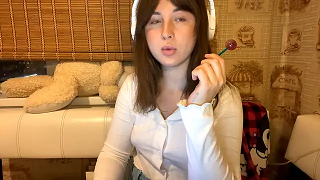 Tessa Muse online show from December 4, 3:32 pm