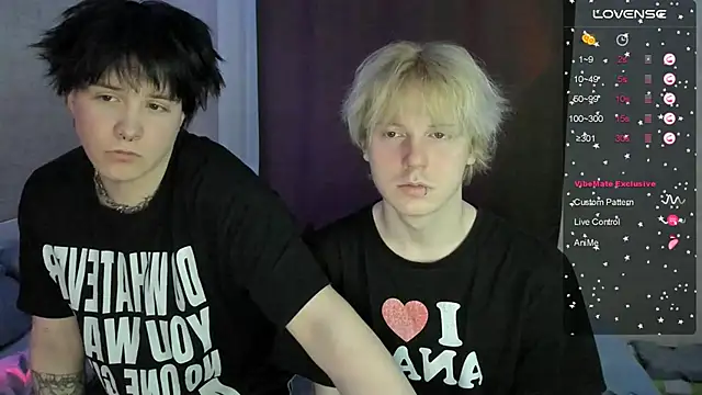 miya meow miku online show from December 4, 3:43 pm