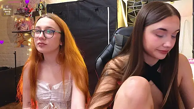 sunny luna online show from March 1, 4:20 pm