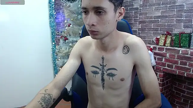 LucassSmith11 online show from December 21, 12:23 pm