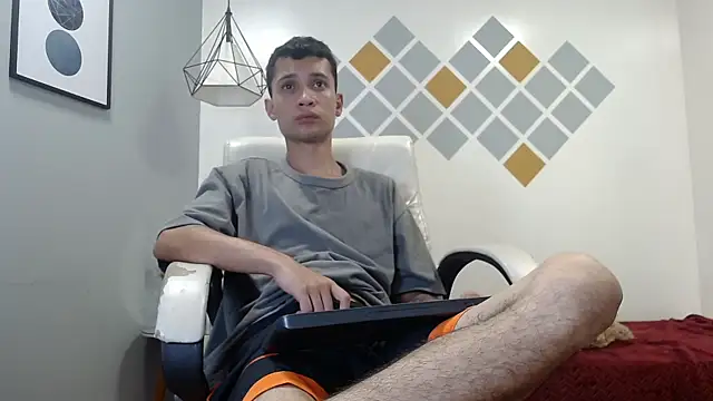 LucassSmith11 online show from March 19, 7:18 pm