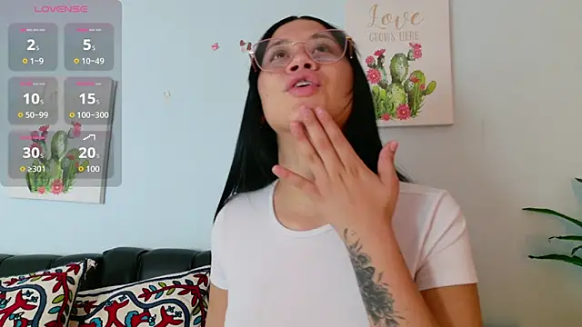 sofiia smith  online show from January 17, 6:55 pm