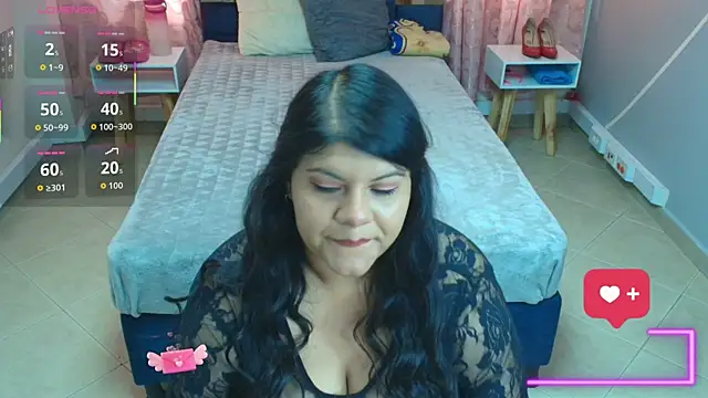 Snapshot of Natasha_Saenz__ chatting on December 3, 1:31 pm Natasha Saenz online show from December 3, 1:31 pm
