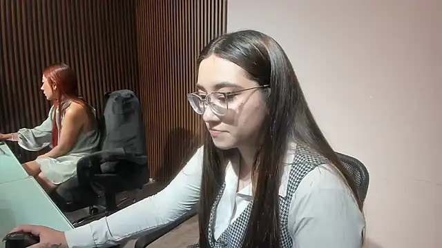 SwettieSammy online show from April 20, 12:52 pm