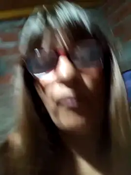 Snapshot of SsarayySan chatting on November 29, 4:15 am SsarayySan online show from November 29, 4:15 am