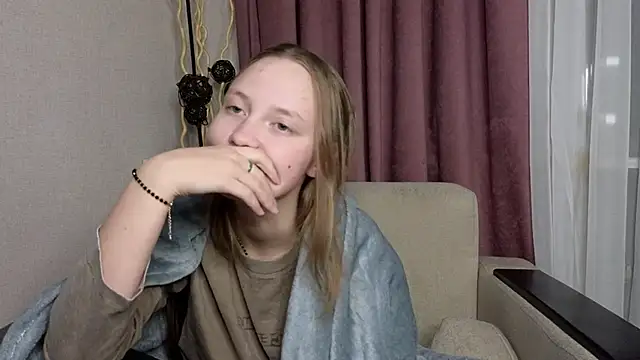 BibiStapler online show from December 18, 7:09 pm