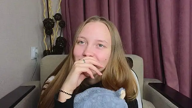 BibiStapler online show from December 21, 7:10 pm