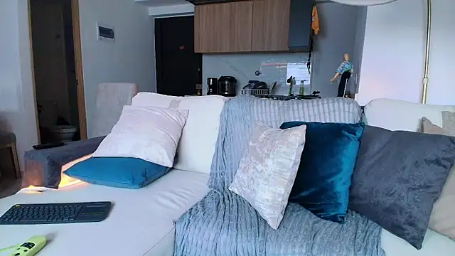 liorvante online show from January 14, 10:58 pm