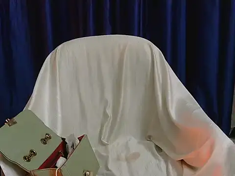 Piyyuu online show from January 10, 7:04 pm